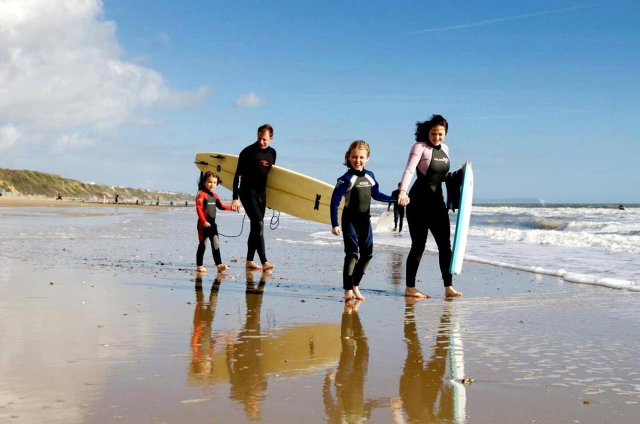 Flat-C, 4 Adults, 20 Mins To Beach, Netflix, Wifi, Sleeps 4 Adults Bournemouth Exterior photo